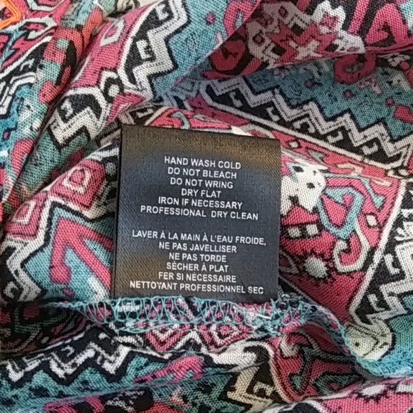 Charlie Paige Colorful Boho Top. Size S/M, P/M - Picture 11 of 11